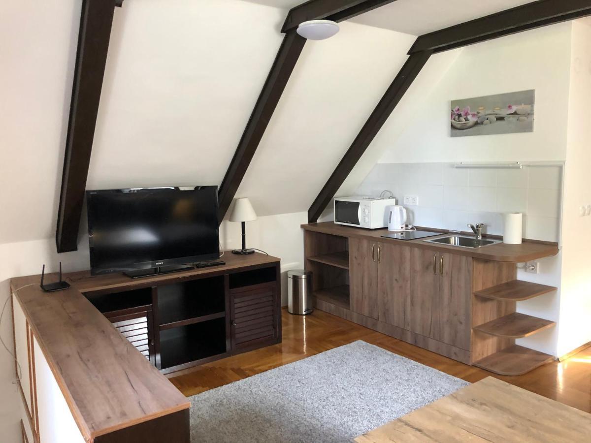 Echo Apartman 티하니 외부 사진