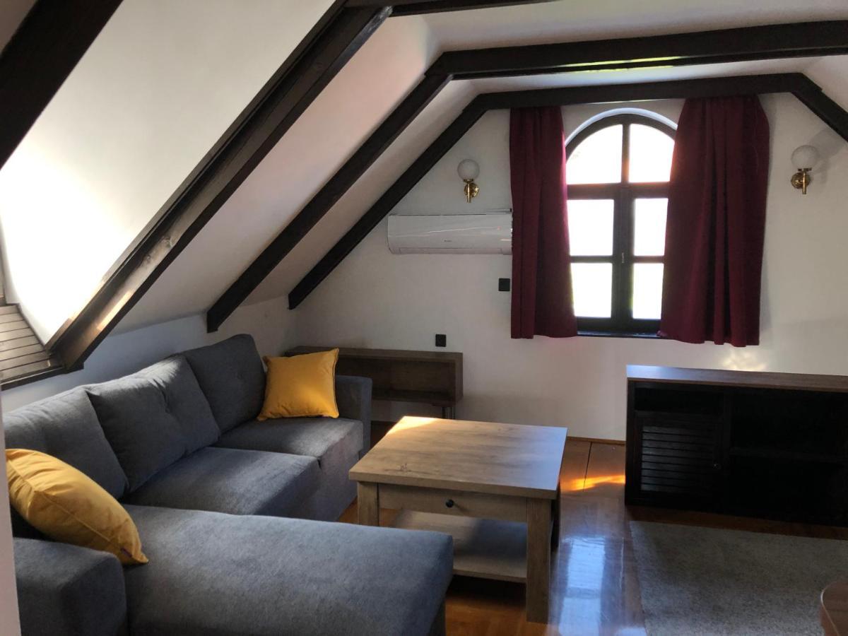 Echo Apartman 티하니 외부 사진